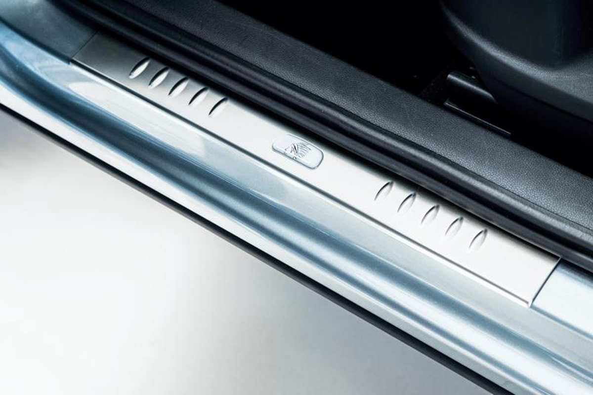 Prahové lišty: Stylový bodyguard pro lak vašeho vozu