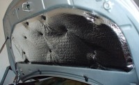 Odhlučnění dveří auta: Kompletní návod a výběr materiálů