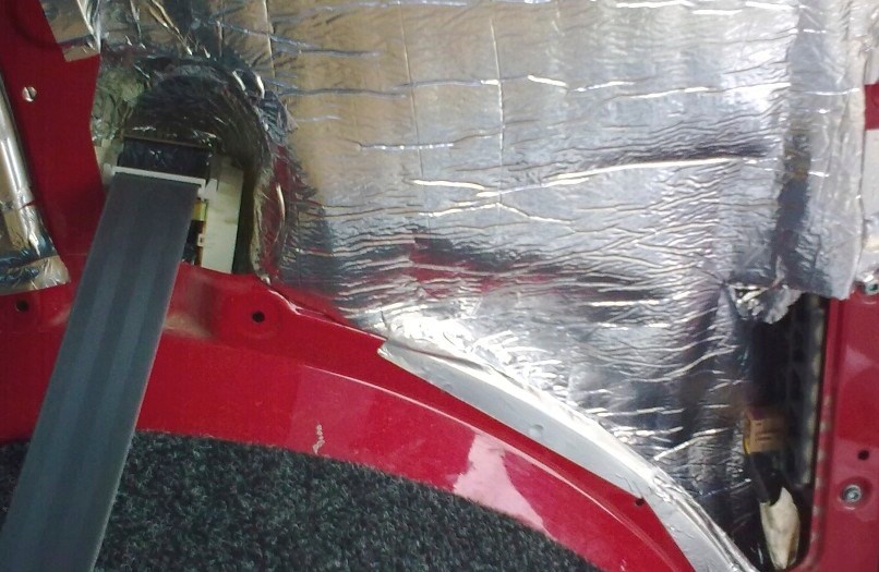 Protihluková a tepelná izolace samolepicí s ALU fólií 10metrů x 100cm x 10mm